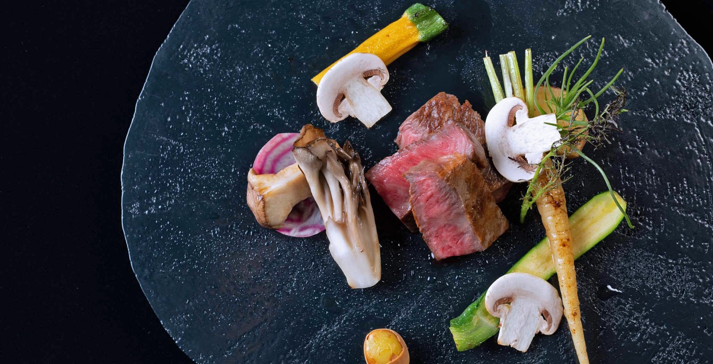 八丁の湯の山の幸を使った料理