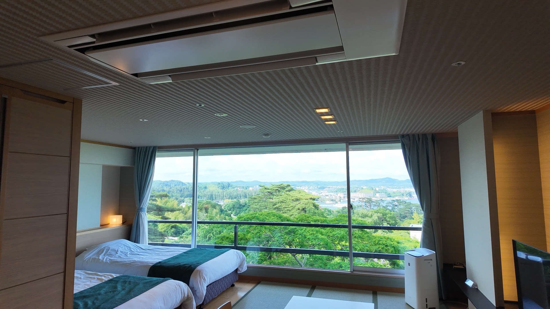 部屋から松島湾を望むオーシャンビュー