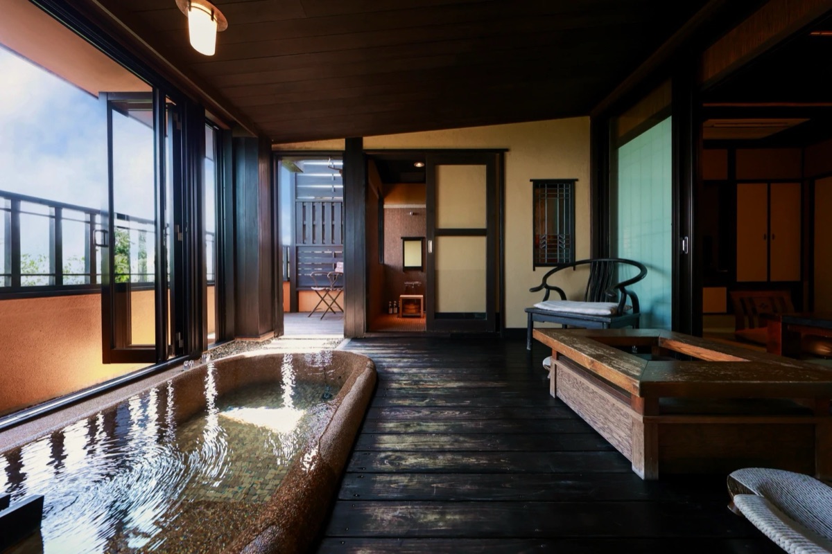 お宿うち山の客室露天風呂と眺望